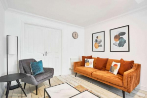 Host & Stay - Acorn House
